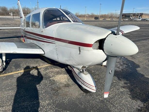 1973 PIPER CHEROKEE 180 Photo 2