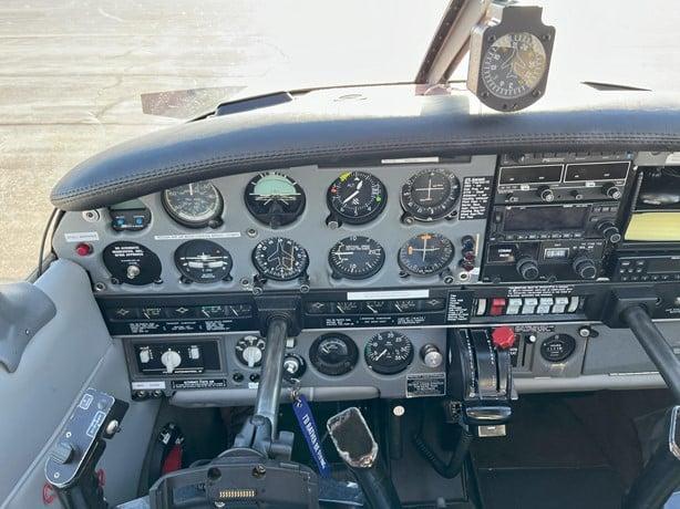 1973 PIPER CHEROKEE 180 Photo 5