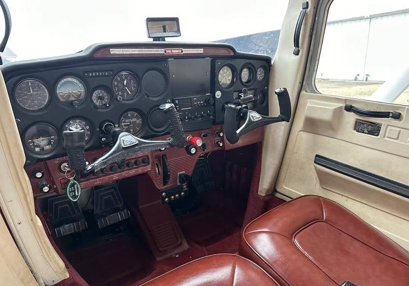 1971 CESSNA 150L Photo 5