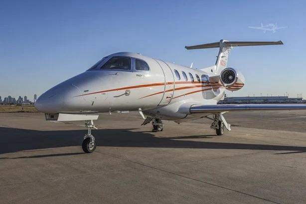 2018 EMBRAER PHENOM 300E Photo 7