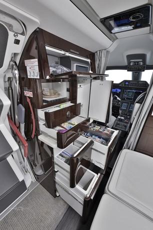 2018 EMBRAER PHENOM 300E Photo 6