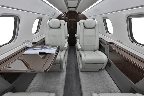 2018 EMBRAER PHENOM 300E Photo 5