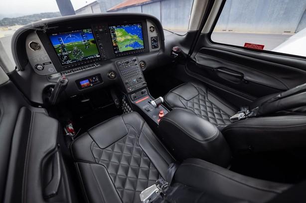 2019 CIRRUS SR22-G6 TURBO Photo 6