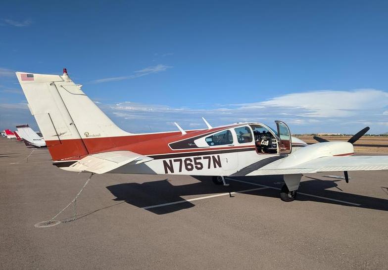 1968 Beech B55 Baron Photo 3