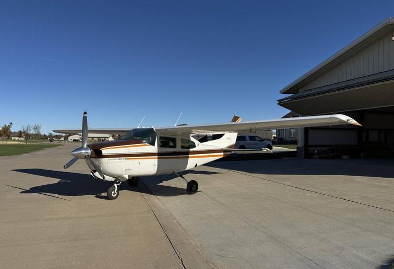 1979 CESSNA T210N Photo 2