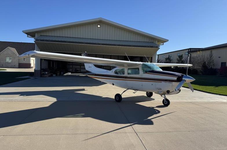 1979 CESSNA T210N Photo 3