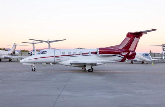 2010 Embraer Phenom 300 Photo 2