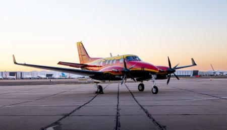 2004 Beech King Air C90B Photo 2