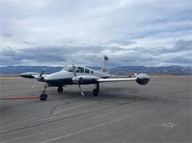 1959 CESSNA 310C Photo 2