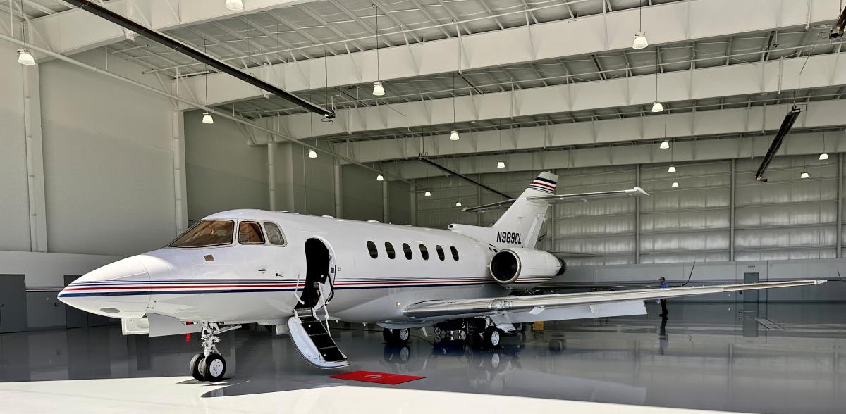 2001 Hawker 800XP Photo 2