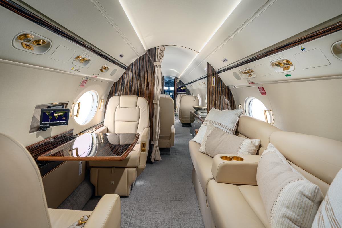 2008 Gulfstream G450 Photo 4