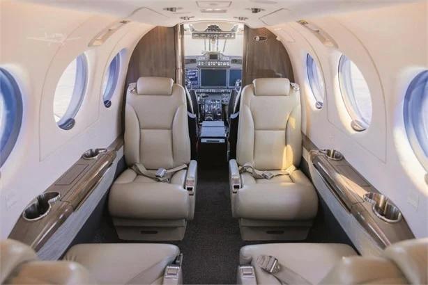 2019 BEECHCRAFT KING AIR 350I Photo 4