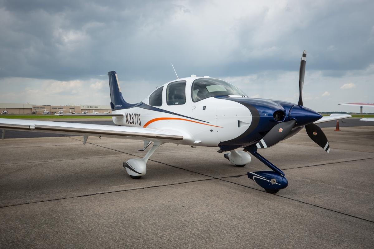 2015 Cirrus SR22 G5 GTS Photo 2