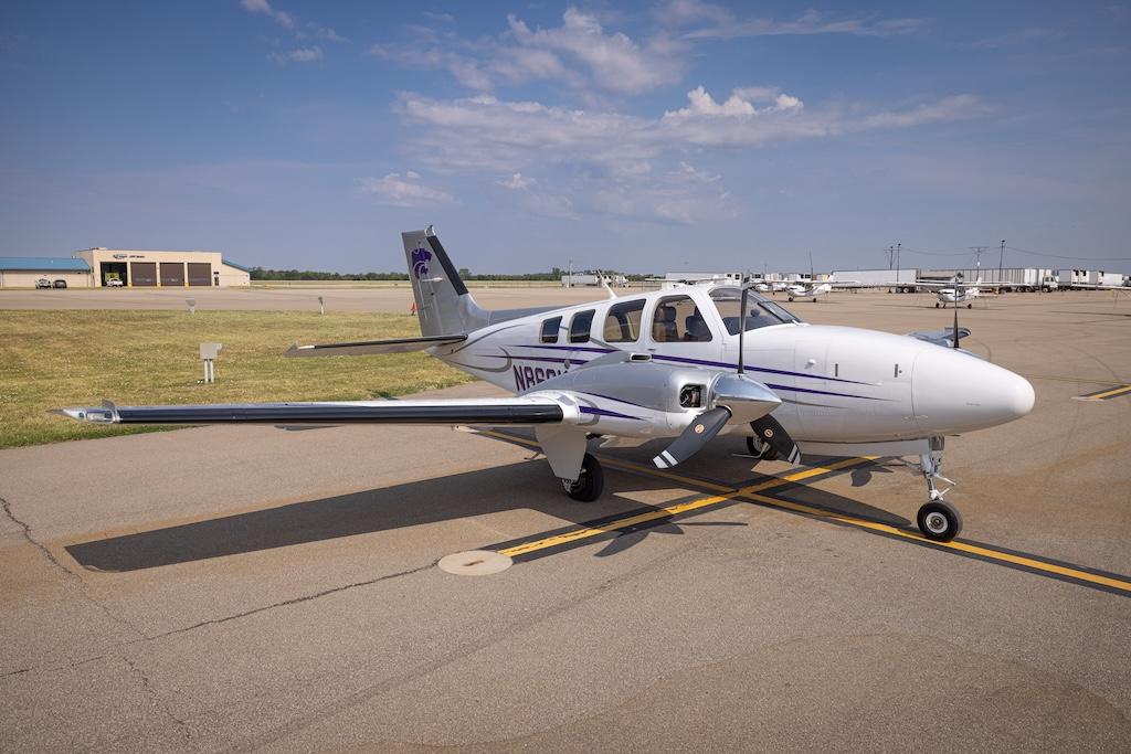 2011 Beechcraft G58 Baron Photo 2