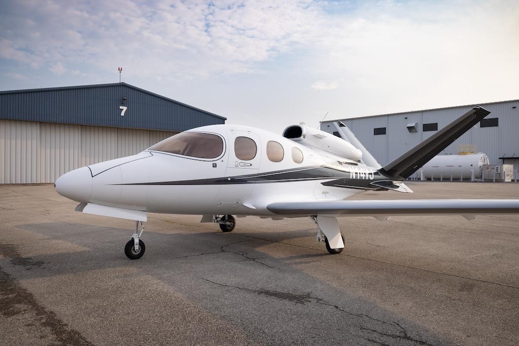 2020 Cirrus SF50 Vision Jet G2+ Photo 2