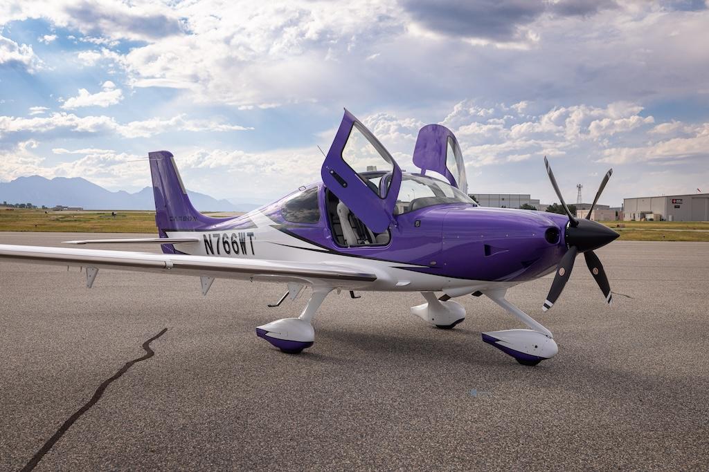 2023 Cirrus SR22T G6 GTS Photo 2