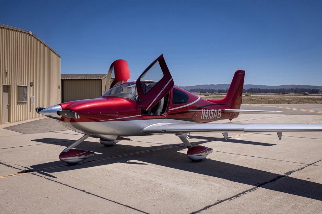 2006 Cirrus SR20 G2 Photo 2