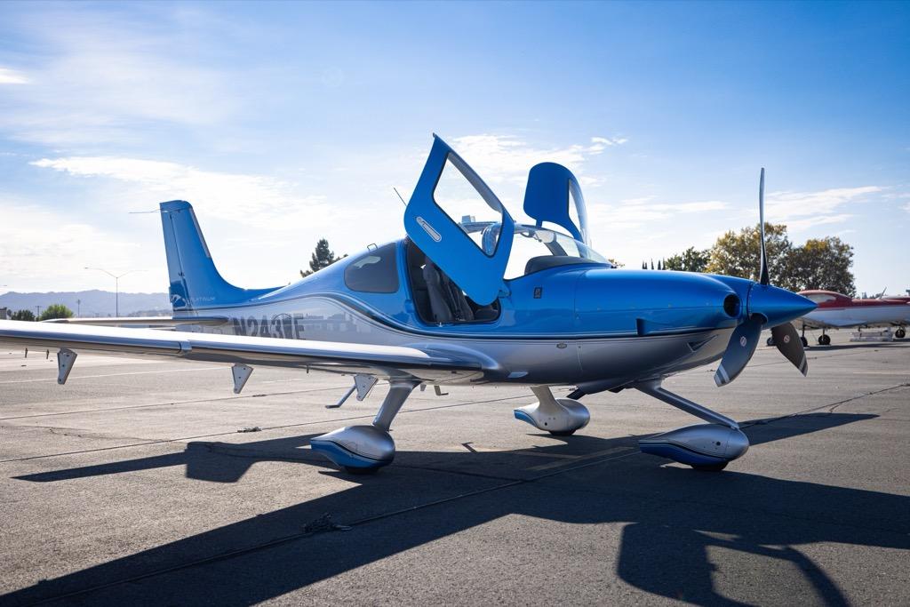 2018 Cirrus SR22T G6 GTS Photo 2