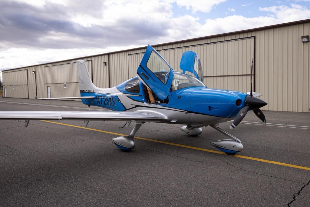 2018 Cirrus SR22 G6 GTS Photo 2