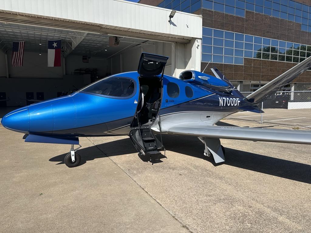 2023 Cirrus SF50 G2+ Vision Jet Photo 2