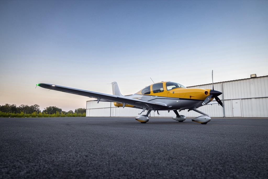 2016 Cirrus SR22 G5 GTS Photo 2