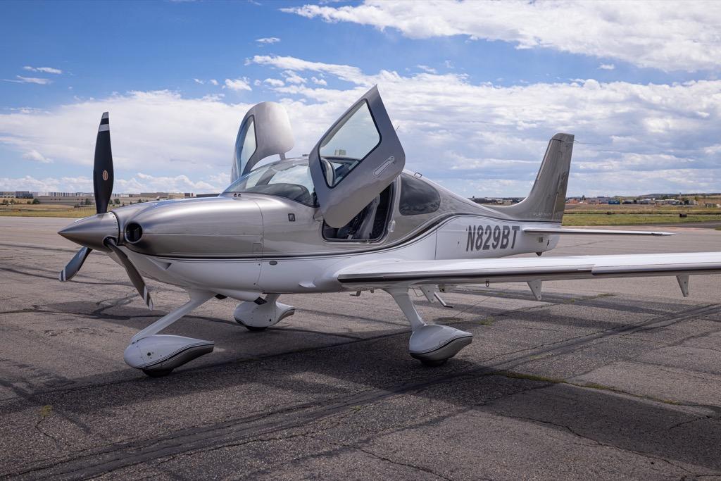 2019 Cirrus SR22T G6 GTS Photo 2