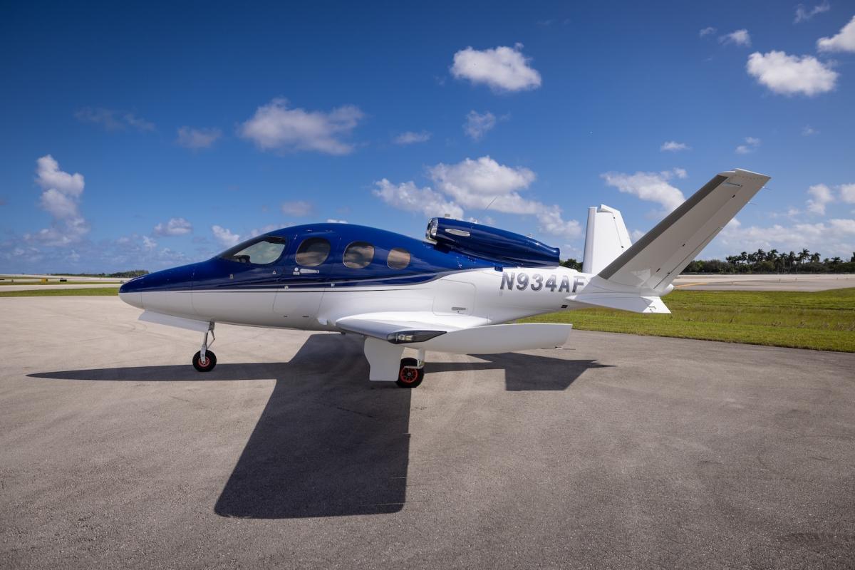 2018 Cirrus SF50 Vision Jet Photo 2