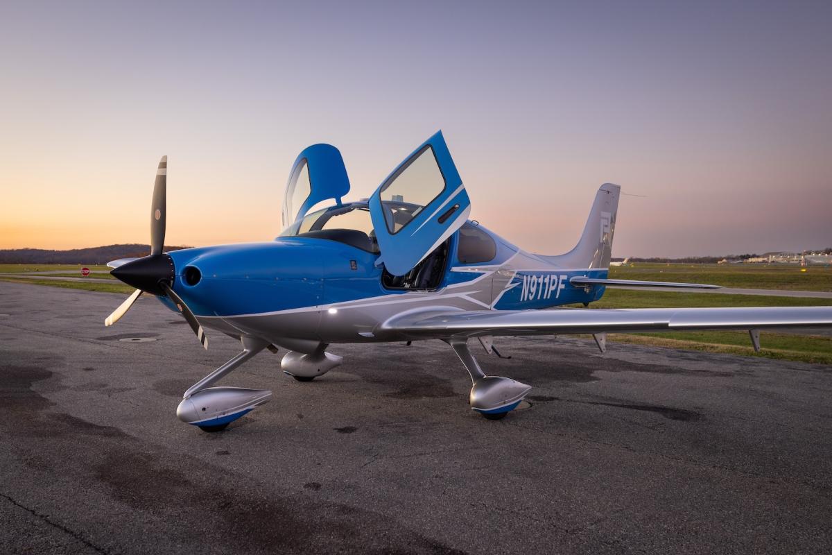 2018 Cirrus SR20 G6 Premium Photo 2