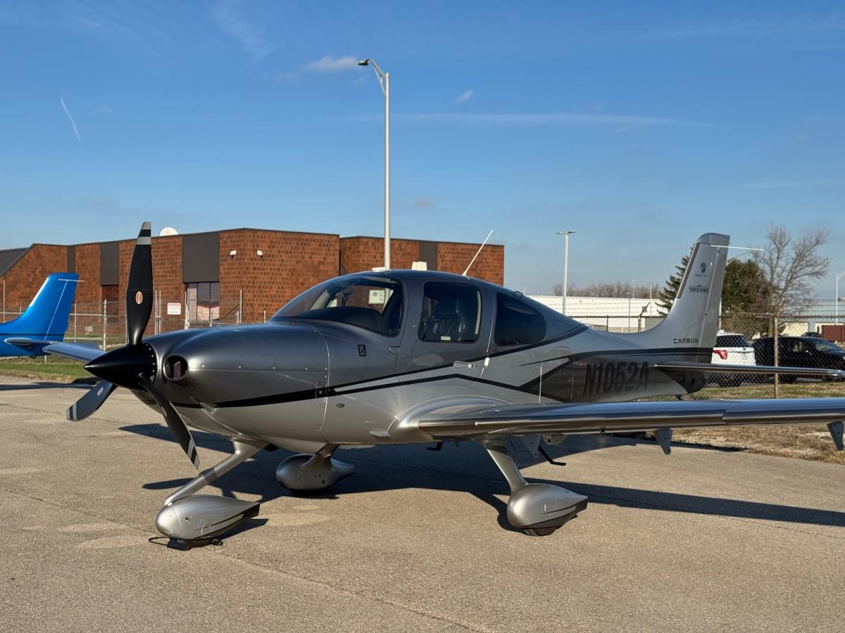 2016 Cirrus SR22T G5 GTS Photo 2