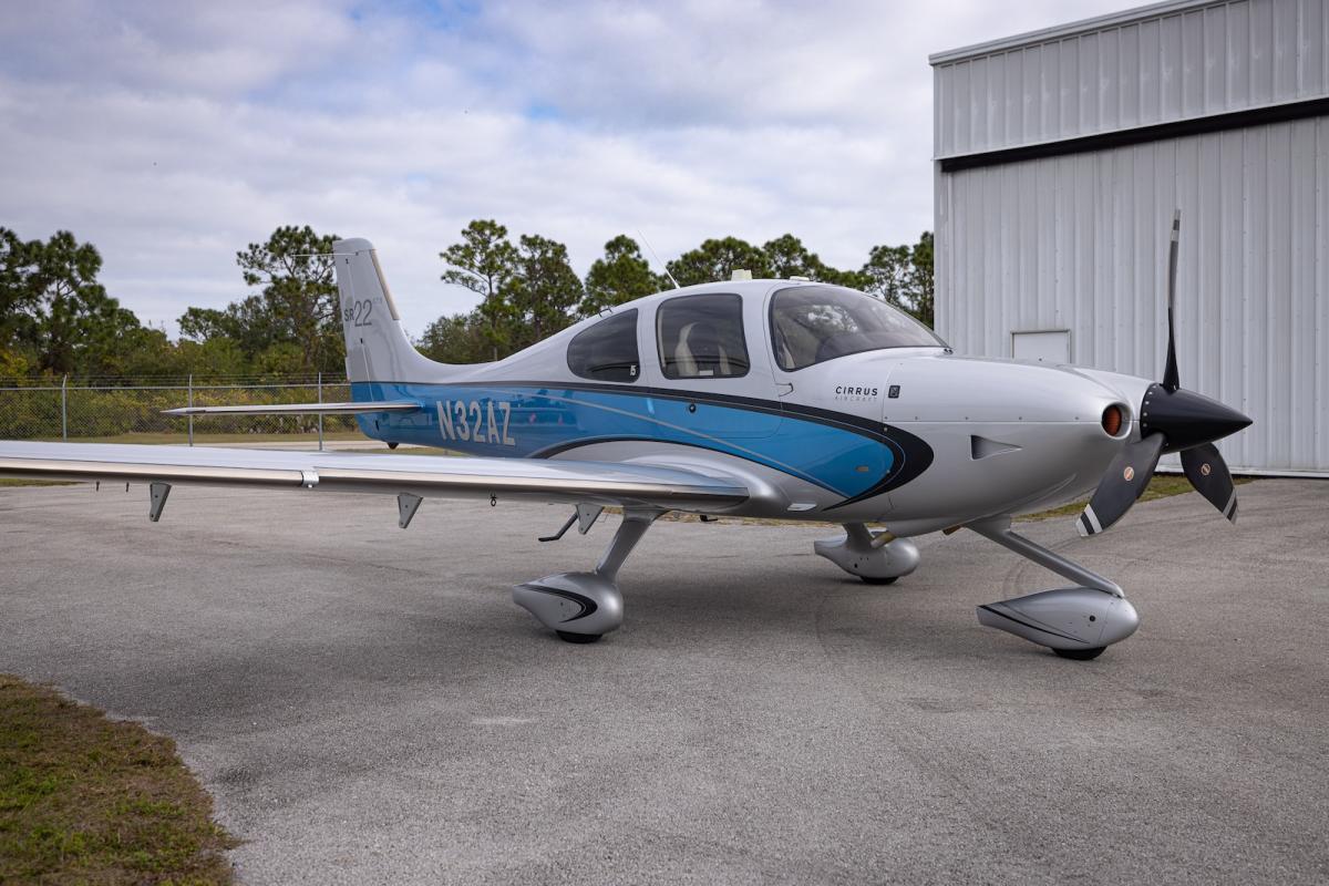 2013 Cirrus SR22 G5 GTS Photo 2