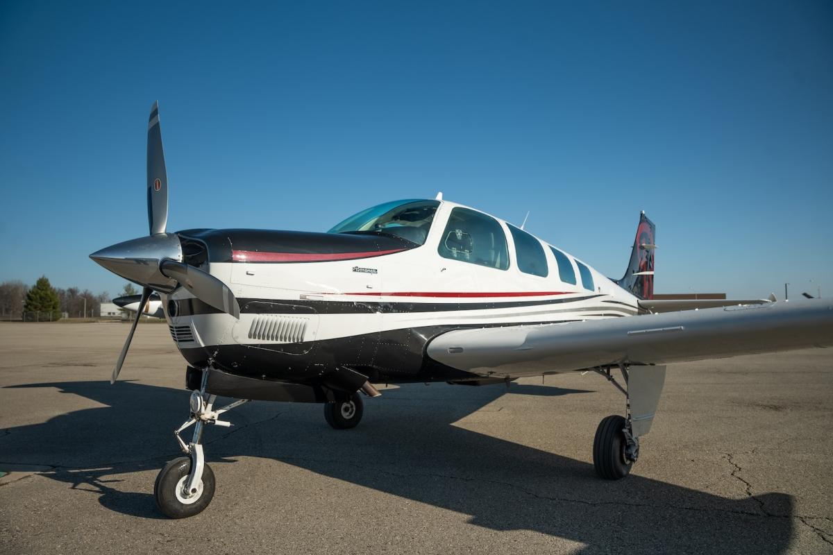 1993 Beechcraft A36 Bonanza Photo 2