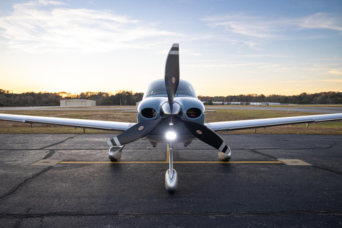 2018 CIRRUS SR22T G6 GTS (N127TS) Photo 3