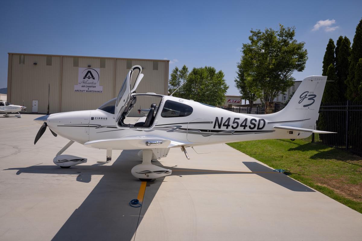 2008 CIRRUS SR22 G3 GTS (N454SD) Photo 3