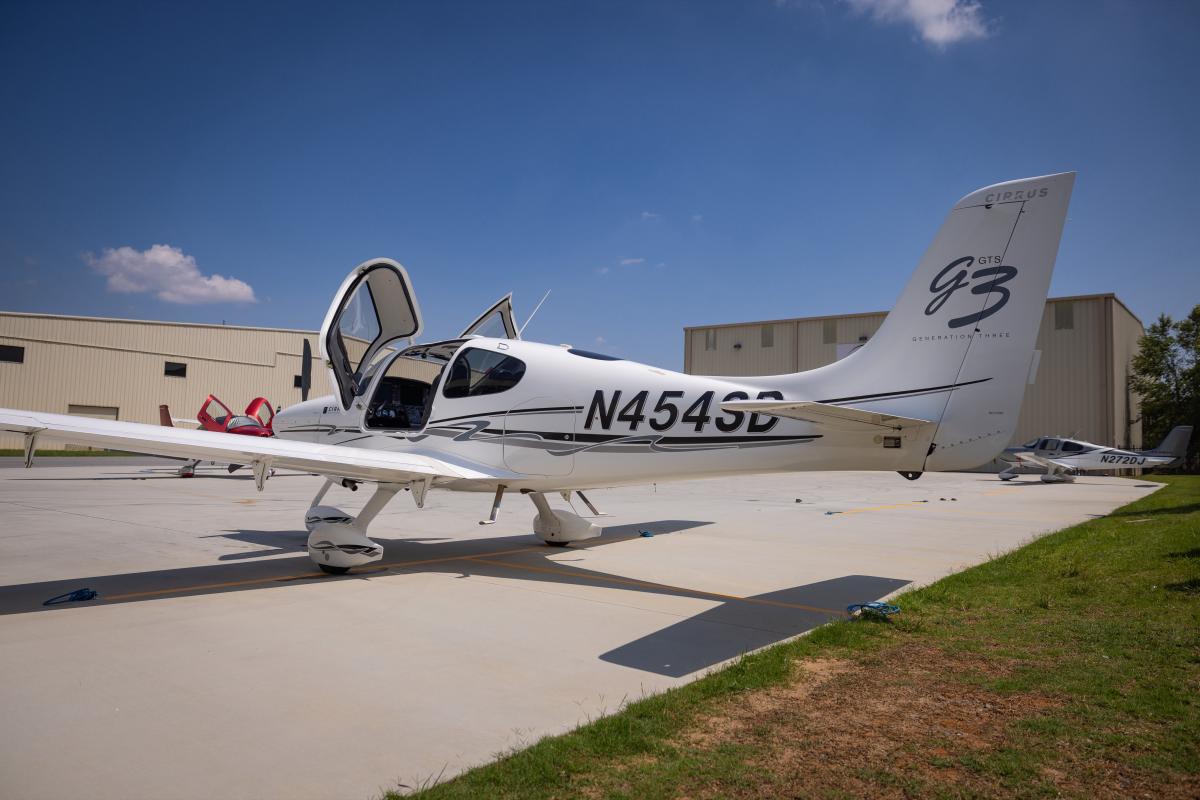 2008 CIRRUS SR22 G3 GTS (N454SD) Photo 4