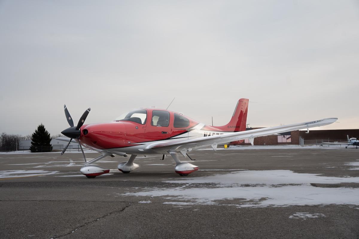 2023 Cirrus SR22T G6 GTS Photo 2