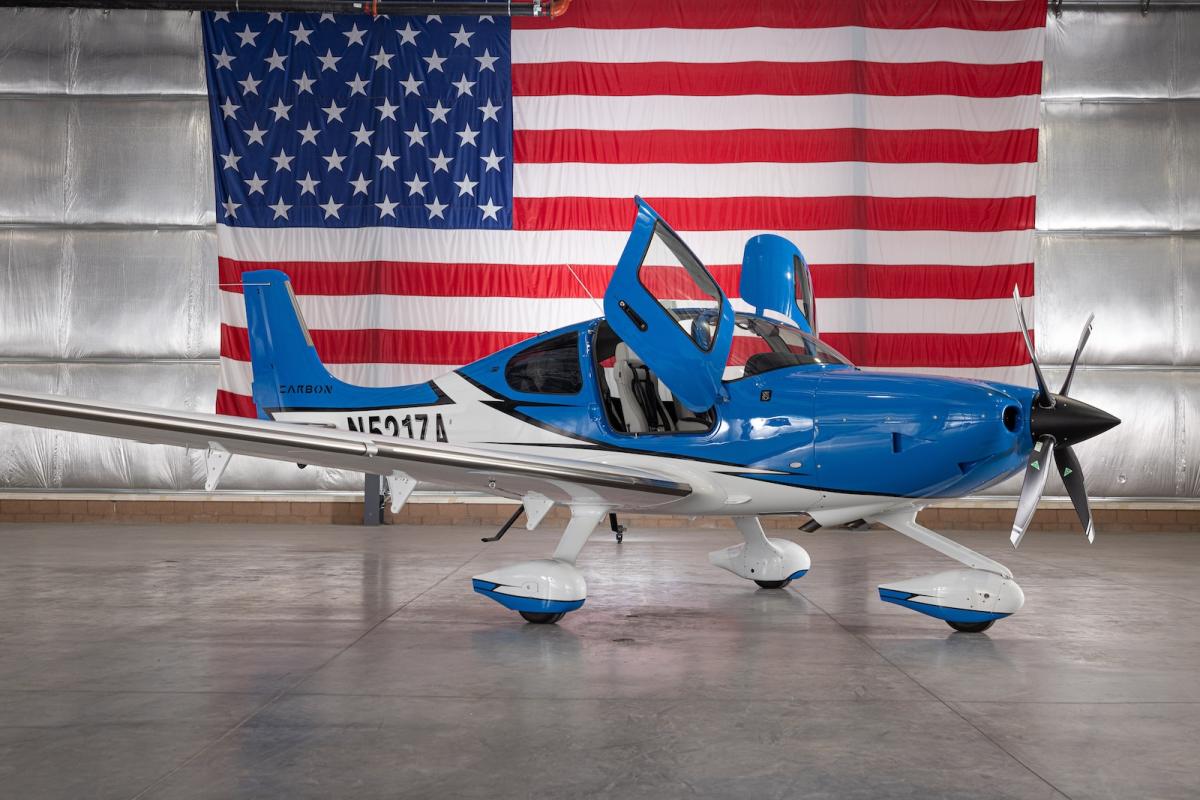 2020 Cirrus SR22T G6 GTS Photo 2