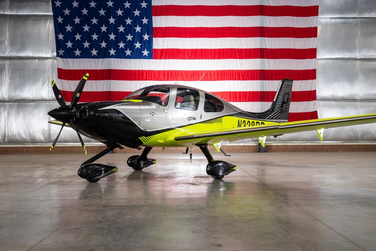 2021 Cirrus SR22T G6 GTS Photo 2