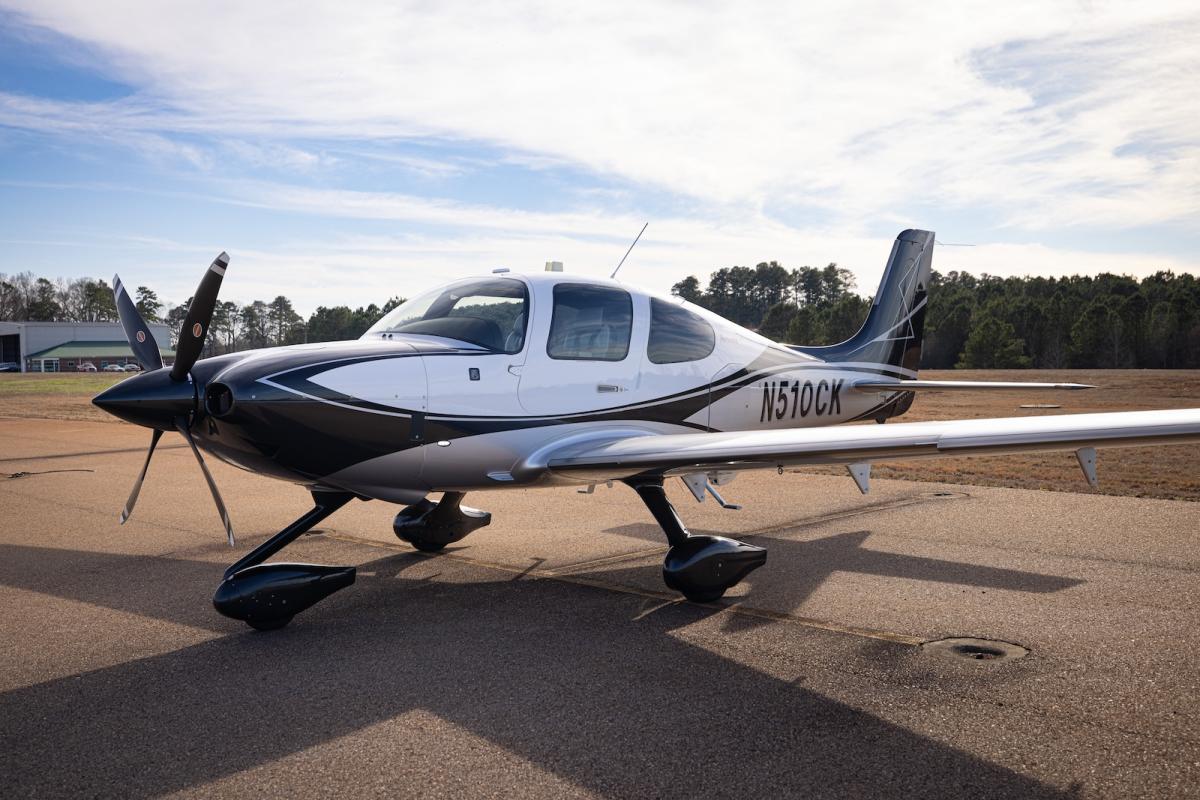 2021 Cirrus SR22T G6 GTS Photo 2