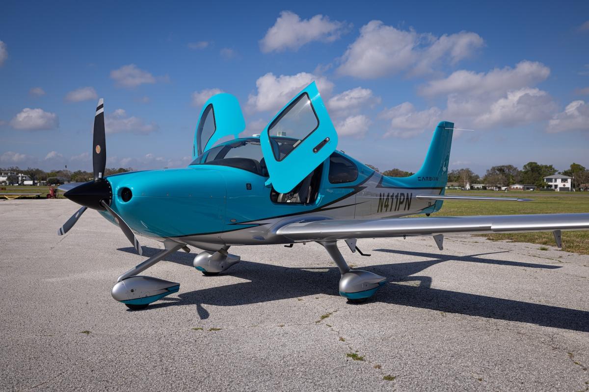 2020 Cirrus SR22 G6 GTS Photo 2