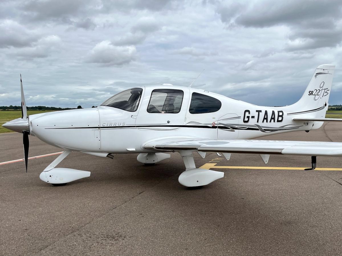 2006 Cirrus SR22 G2 GTS Photo 2