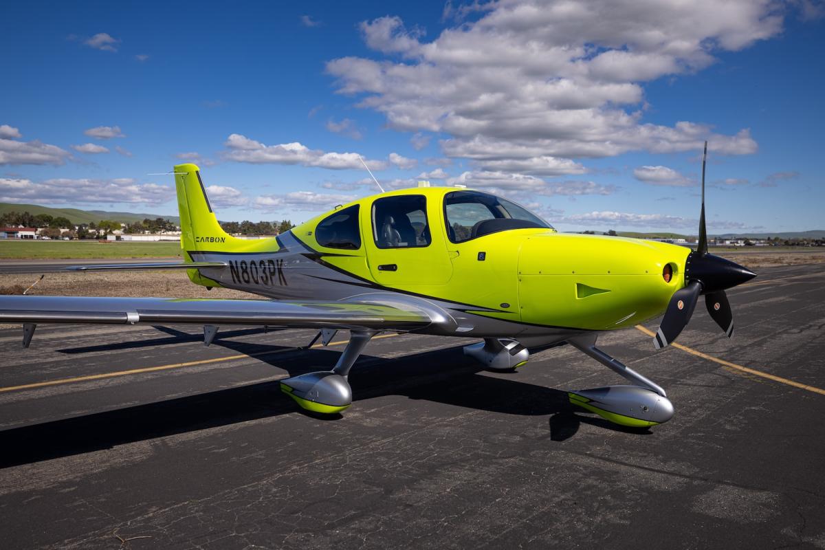 2021 Cirrus SR22 G6 GTS Photo 2