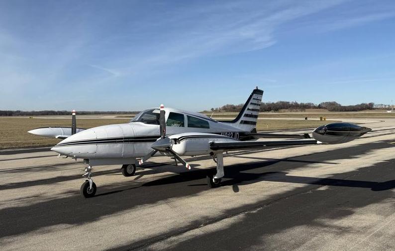 1975 CESSNA 310R  Photo 2