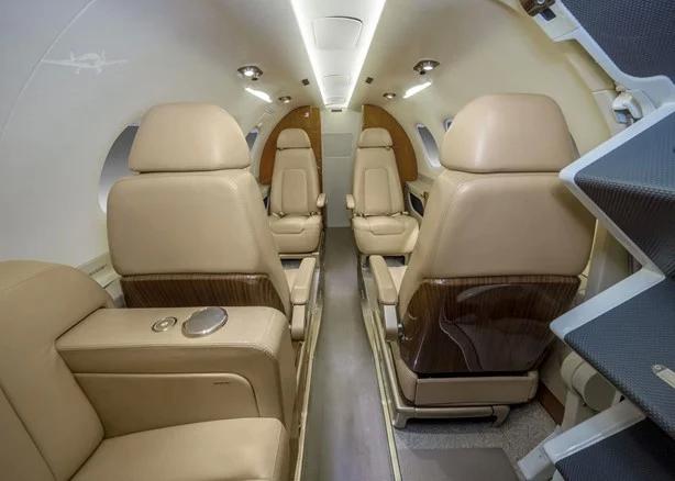 2014 Embraer Phenom 100E Photo 4