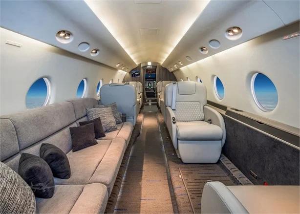 2001 Gulfstream G200 Photo 2