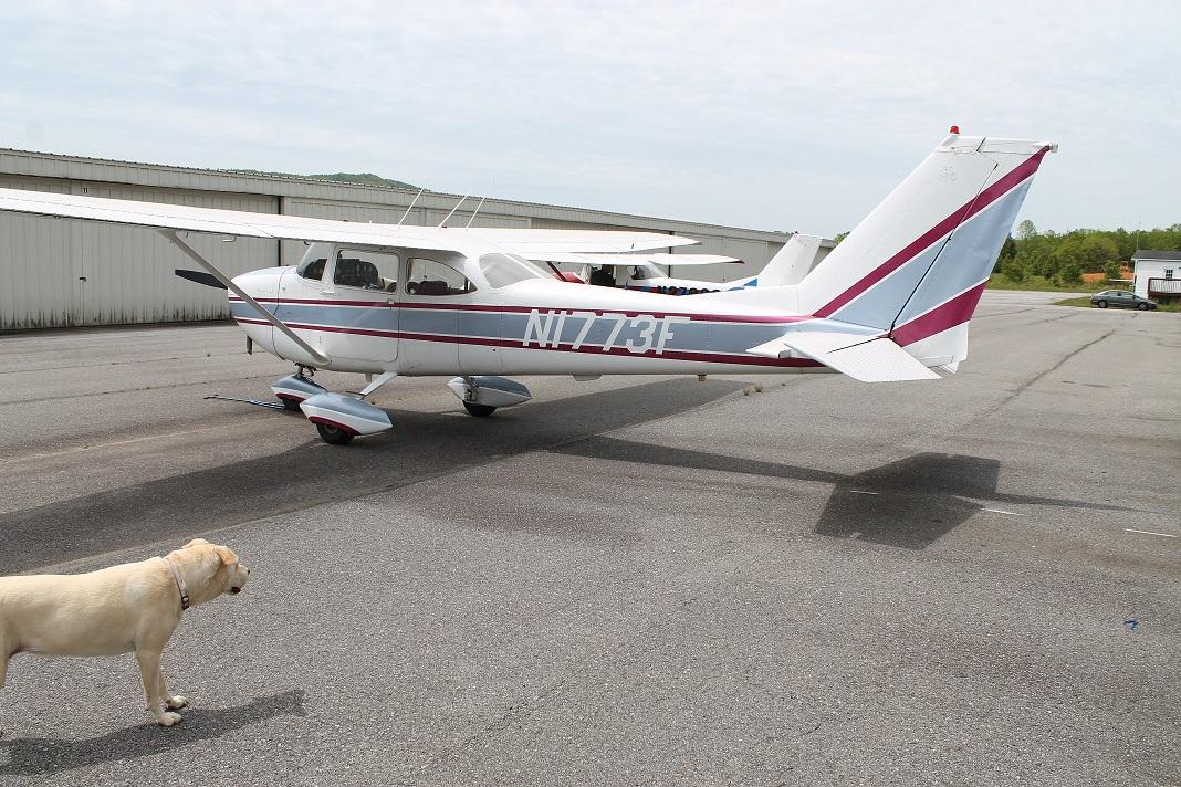 1967 Cessna 172H Photo 3