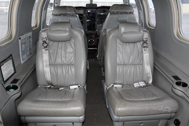 2003 SOCATA TBM 700 Photo 3