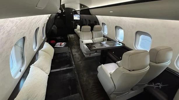 2021 BOMBARDIER GLOBAL 5500 Photo 4