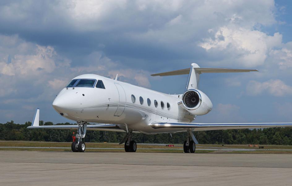 2011 Gulfstream G450 Photo 2