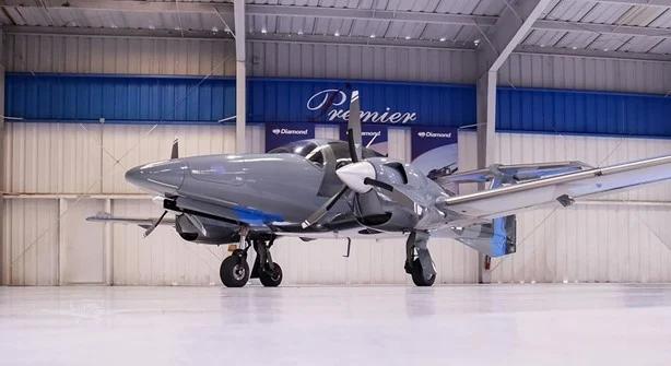 2021 DIAMOND DA62 Photo 2