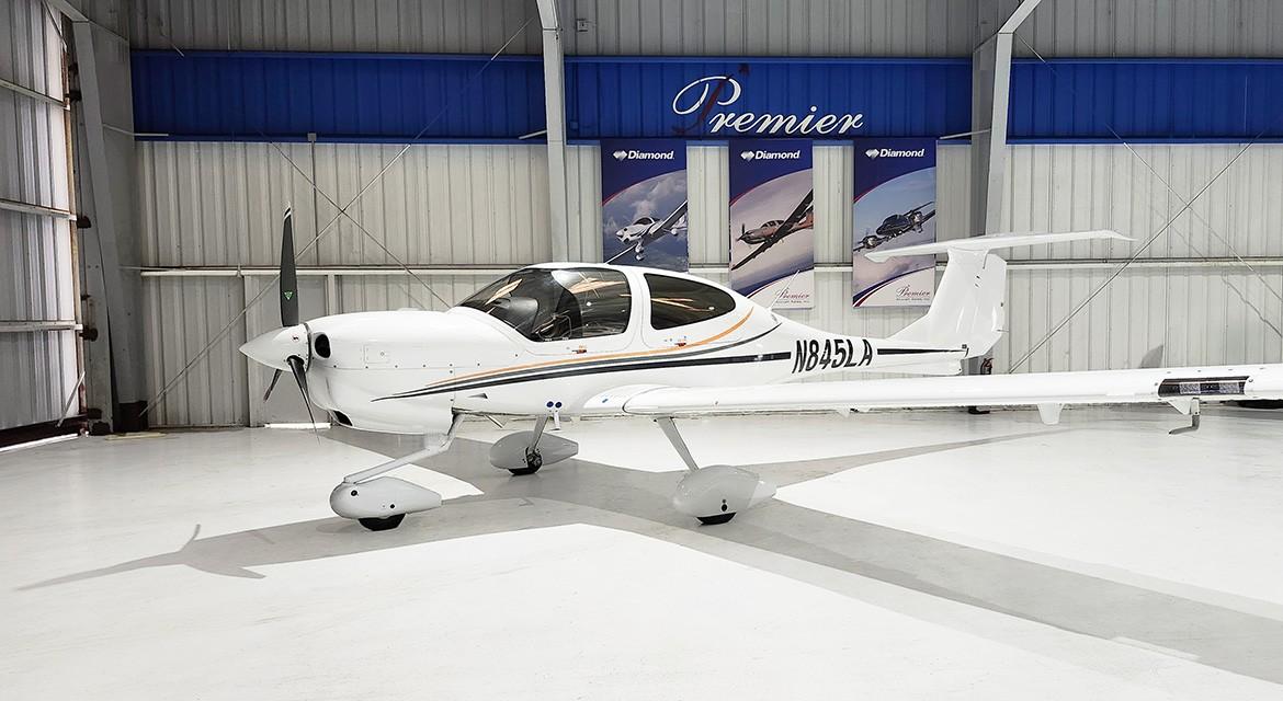 2021 DIAMOND DA40 NG Photo 2